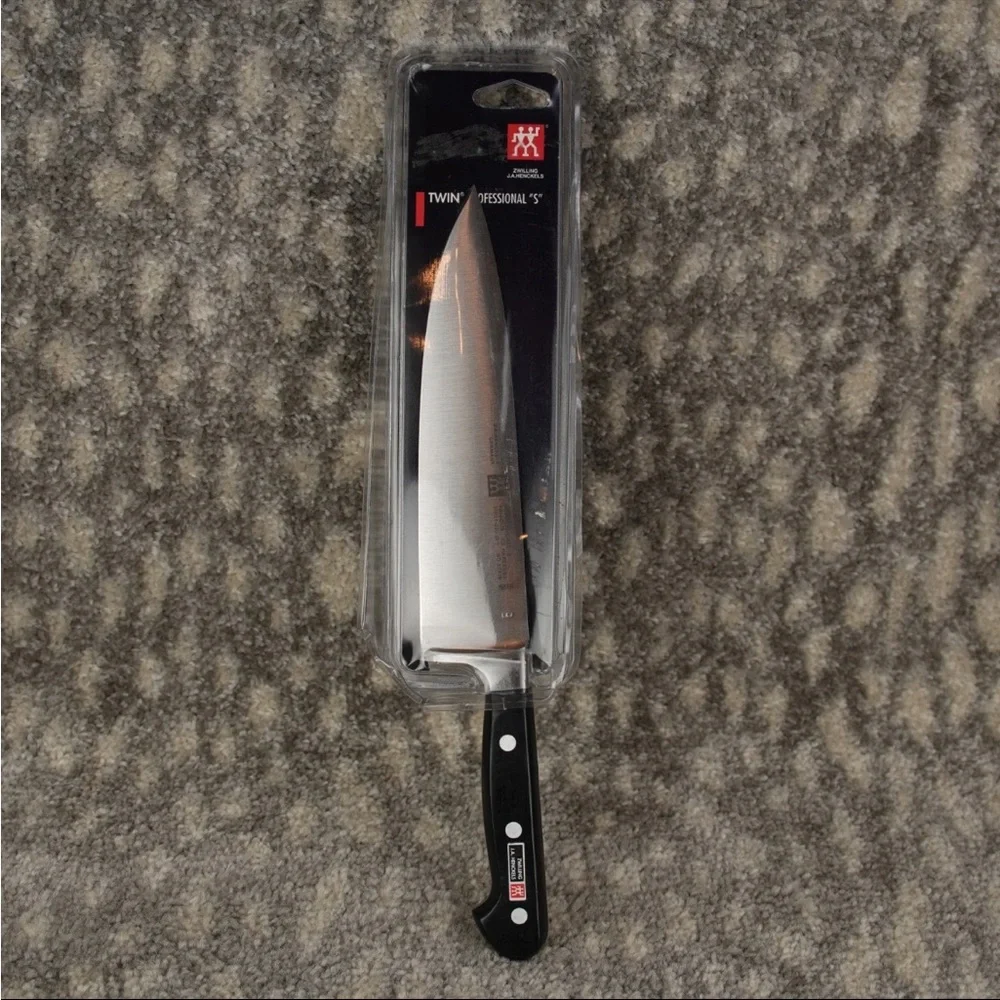 Zwilling J. A. Henckels Professional 's' Ice Hardened 8